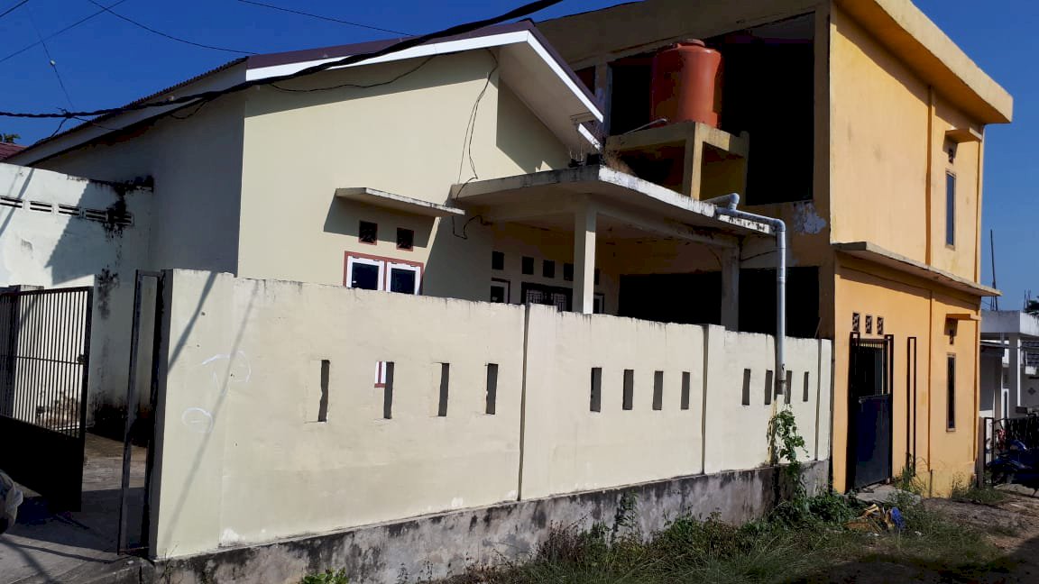 Rumah nyaman dan strategis