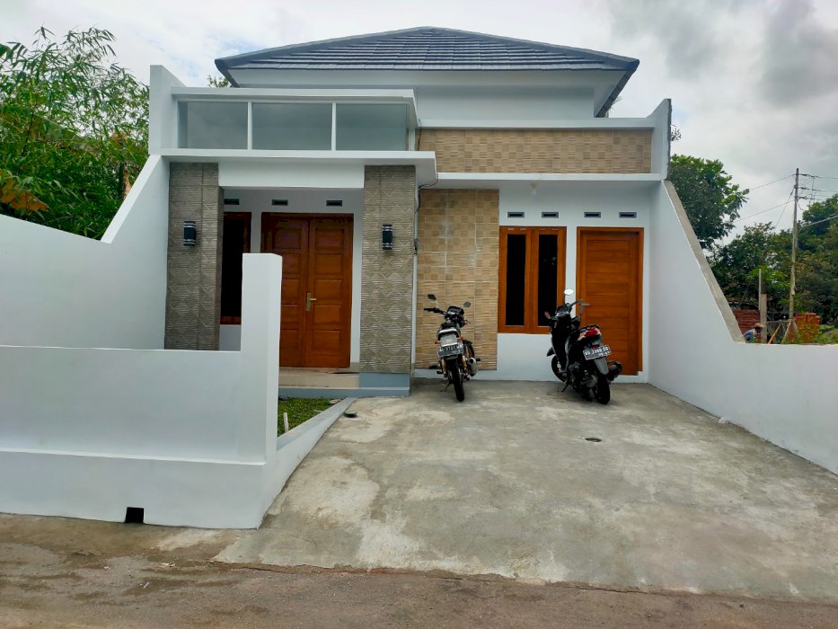 Dijual Rumah Siap huni di sekitaran Pasar Sleman jln Magelang