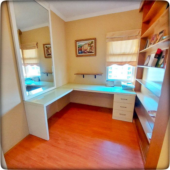 Dijual Cepat Unit 3+1BR Furnish Siap Huni Tinggal Bawa Koper Saja