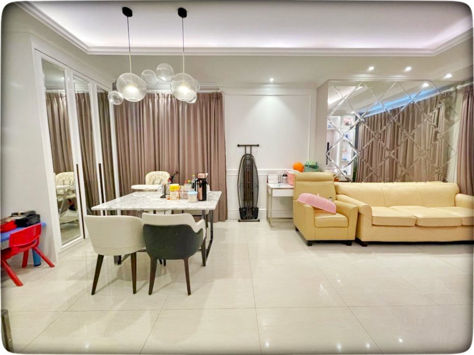 Grand Madison Dijual Unit 3+1Terbaik Sdh Renov dan Full Furnish