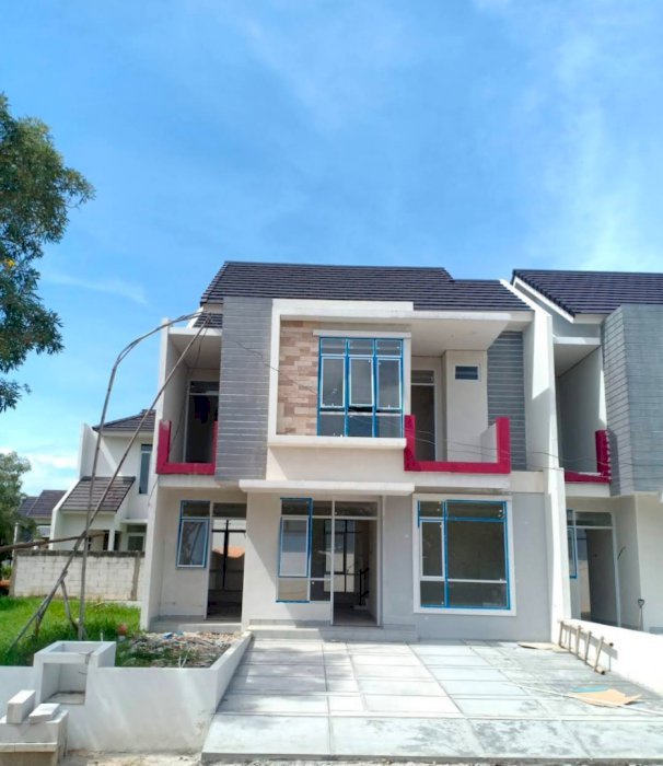Rumah 2 lantai hanya bayar 10 juta view danau