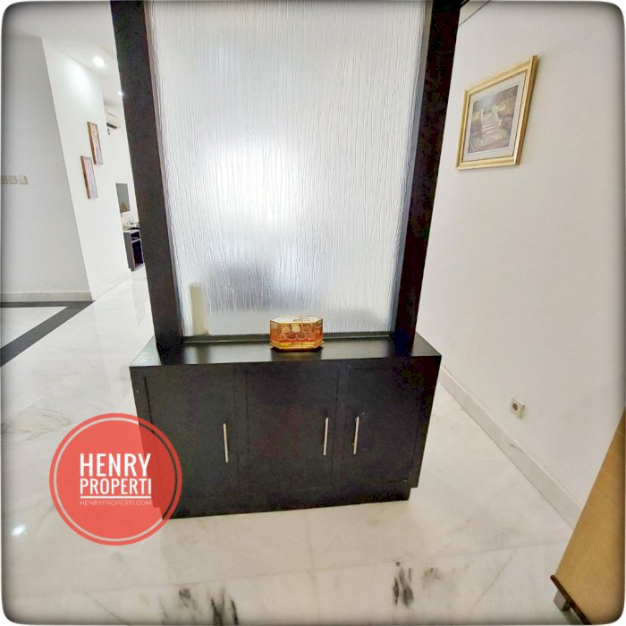 Dijual Unit 3+1BR Baru Renov Best View Full Furnish di Somertset Berli