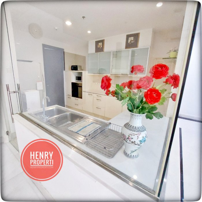 Dijual Unit 3+1BR Baru Renov Best View Full Furnish di Somertset Berli