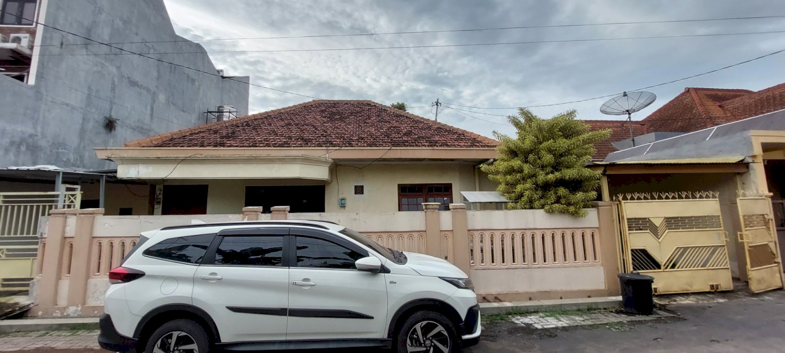 DIJUAL RUMAH KOS 12 KAMAR DI DAERAH Soekarno-Hatta,  KOTA MALANG.