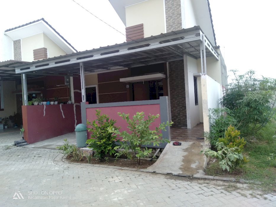 Over kredit rumah cluster di pasar Kemis Tangerang