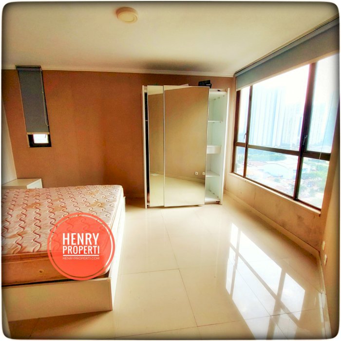 Dijual Cepat Unit Terbaik 3+1BR City View Furnish di Taman Rasuna