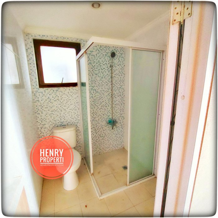 Dijual Cepat Unit Terbaik 3+1BR City View Furnish di Taman Rasuna