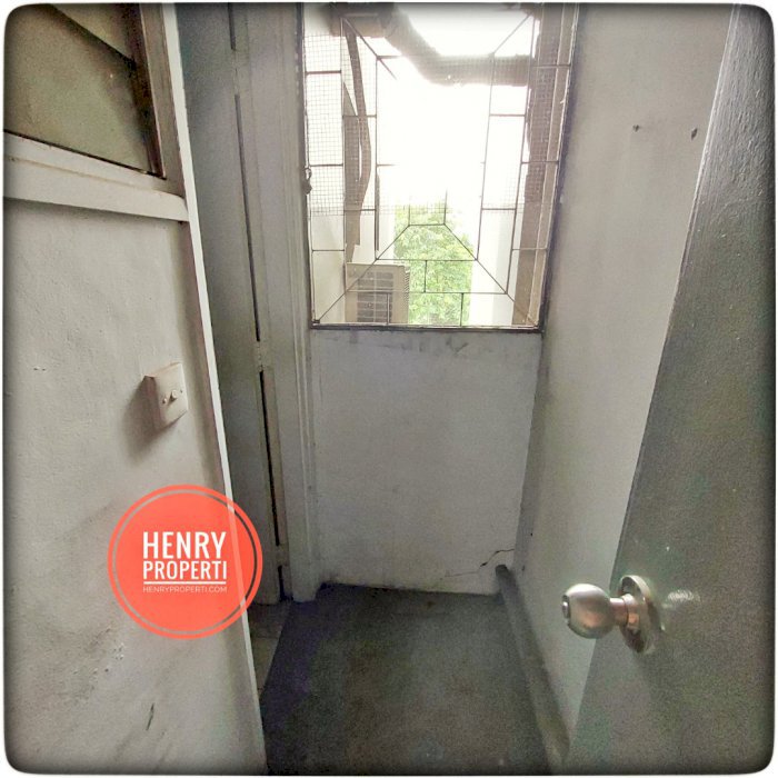 Dijual Cepat HARGA DIBAWAH NJOP Unit 3+1BR View Taman Lantai Rendah