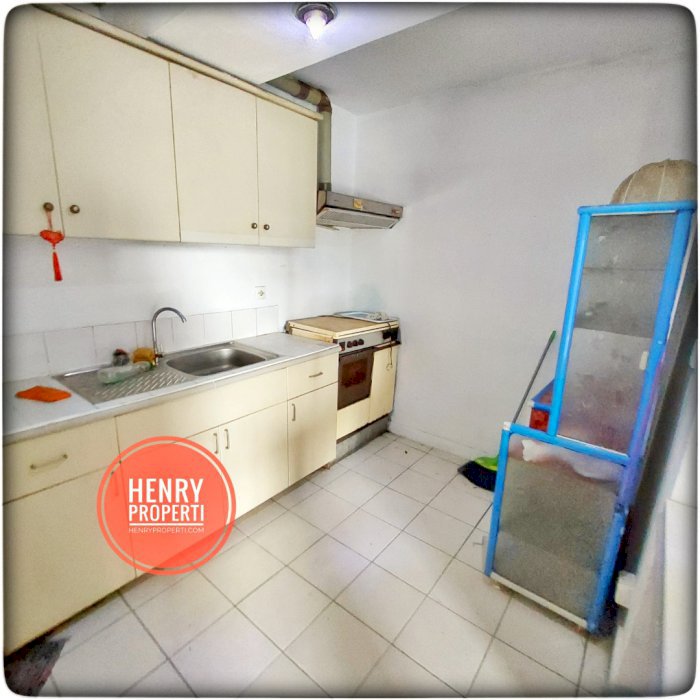 Dijual Cepat HARGA DIBAWAH NJOP Unit 3+1BR View Taman Lantai Rendah