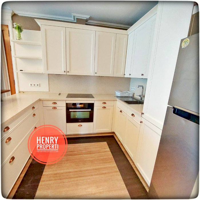 Dijual Unit 3+1BR Full Furnish City View di Apt. Residence 8 Lt Tinggi