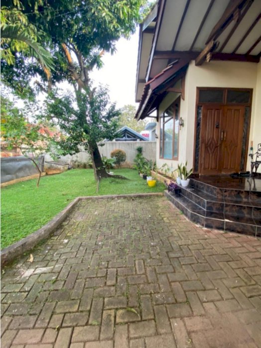 Dijual rumah murah di bawah NJOP di cirendeu