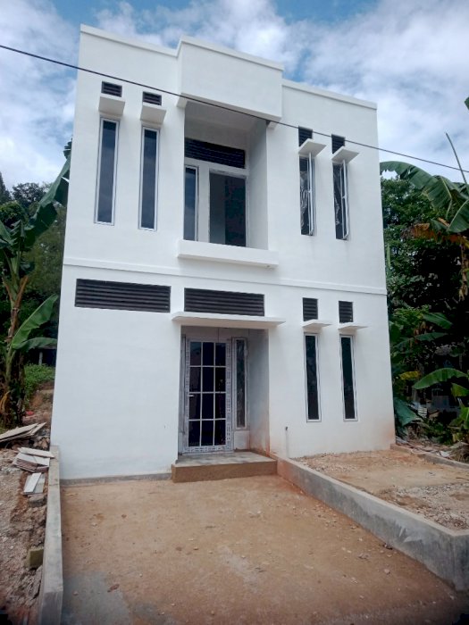 Dijual rumah 2lt ( baru ), rumah mewah harga super murah. Type 80/78