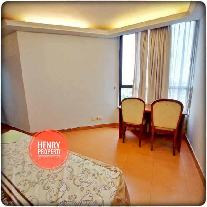 Dijual Unit Renov 3+1BR View City Furnish Lt Rendah di Taman Rasuna