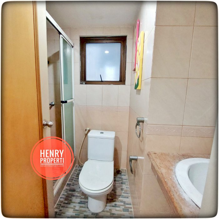 Dijual Unit Renov 3+1BR View City Furnish Lt Rendah di Taman Rasuna