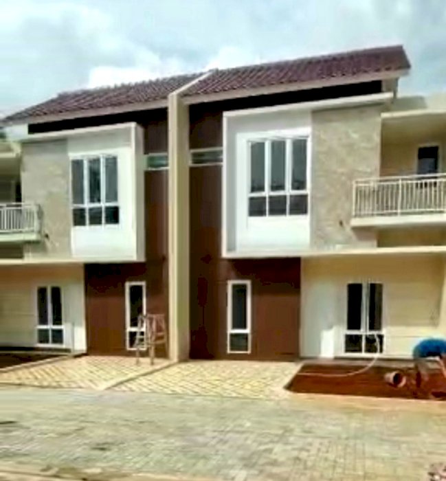 Dijual Rumah Ready Stock Siap Huni Dalam Komplek Deplu Larangan