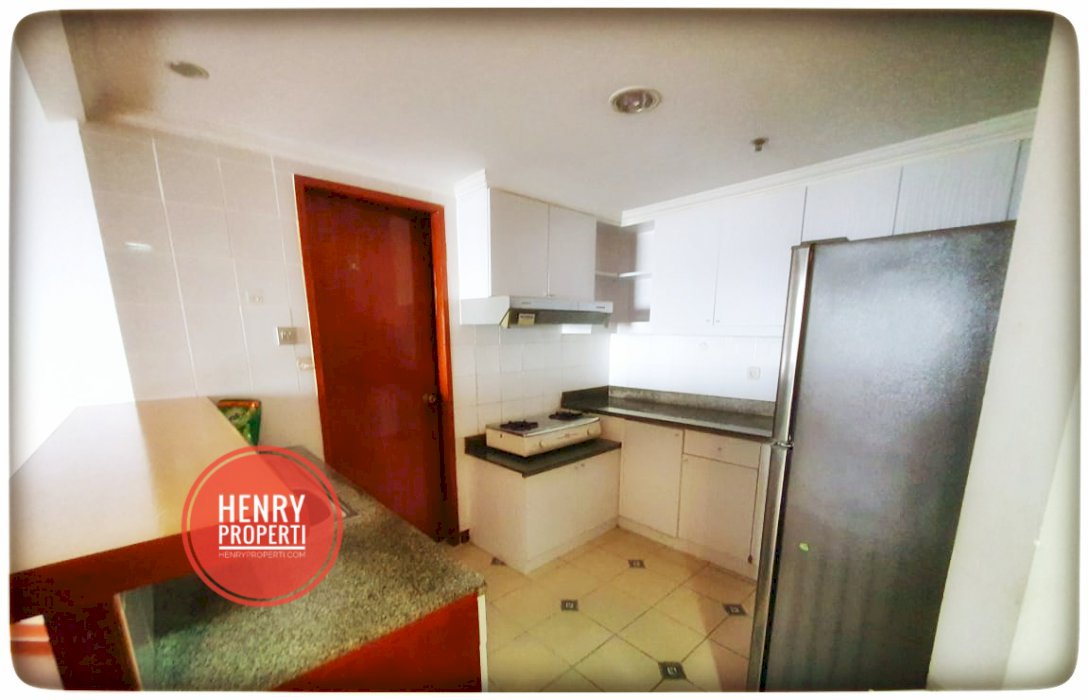 For Rent Unit Renov 2 and 1BR Full Furnish Mid Fl Best City View