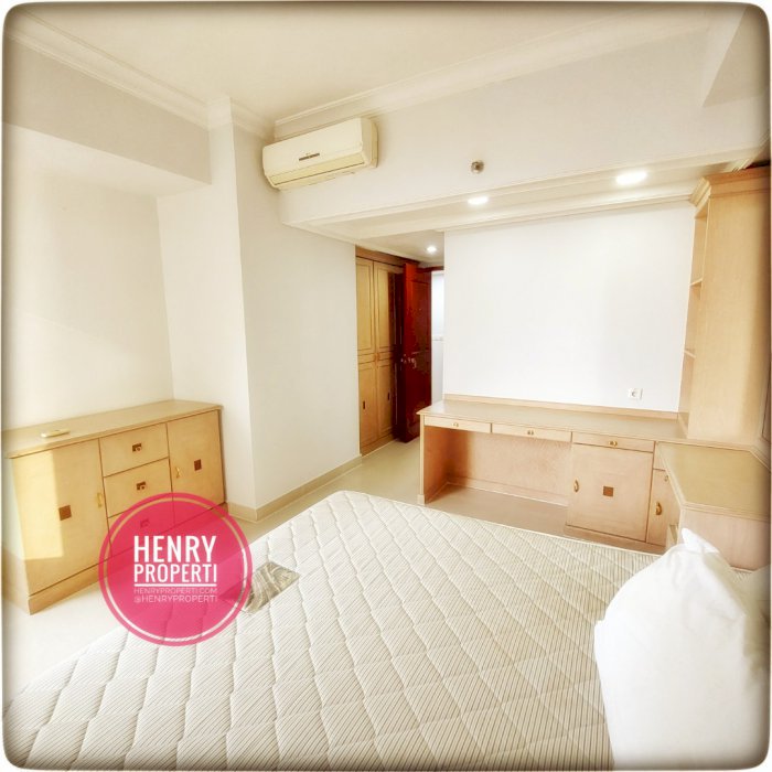 For Rent Best Unit 2 and 1BR Full Furnish Mid Fl at Taman Anggrek