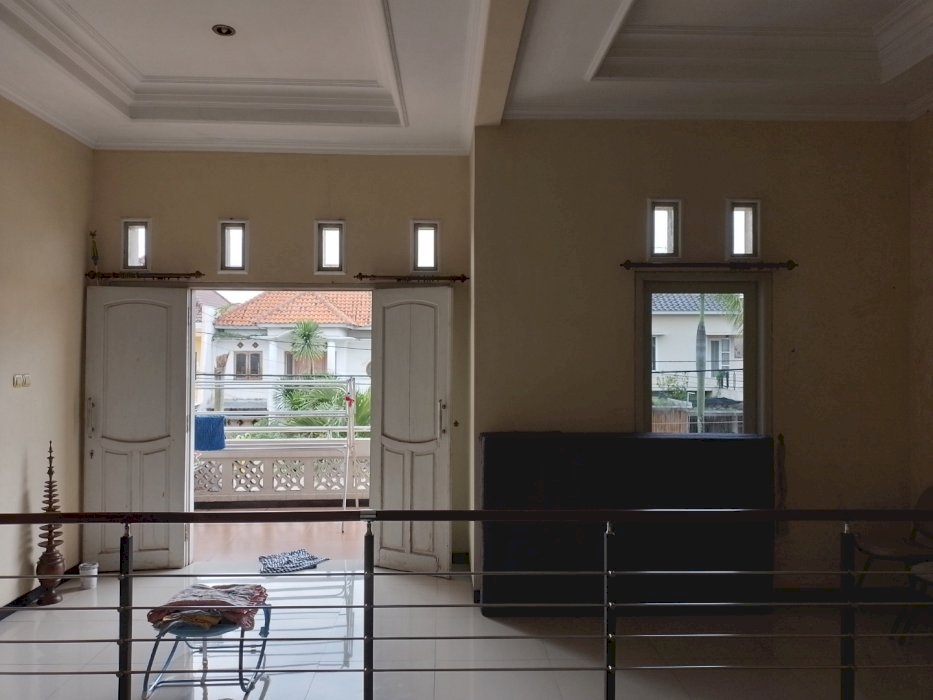 Rumah lingkungan elite di lingkar timur Sidoarjo
