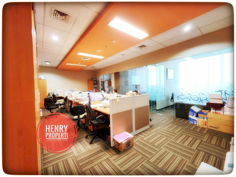 Dijual Cepat Office APL Tower Lantai Rendah Semi Furnish