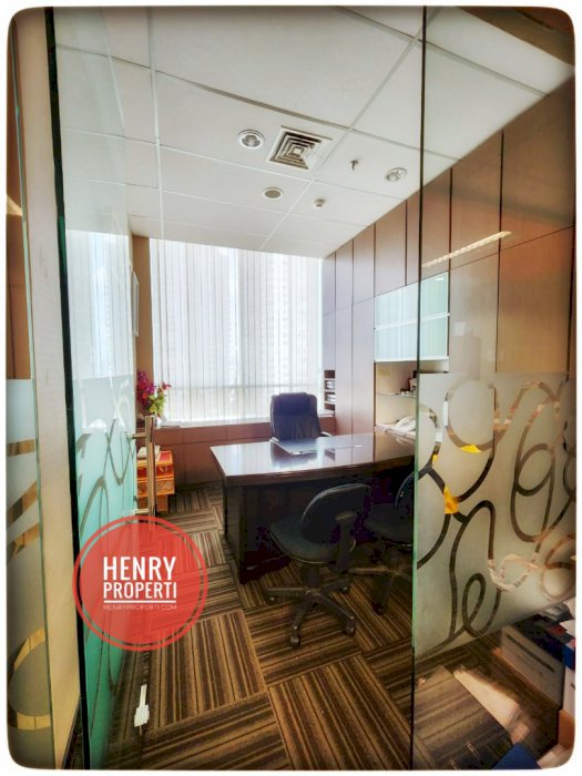 Dijual Cepat Office APL Tower Lantai Rendah Semi Furnish
