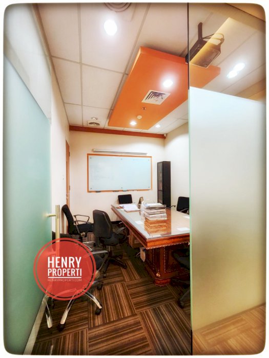 Dijual Cepat Office APL Tower Lantai Rendah Semi Furnish