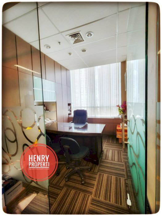 Dijual Cepat Office APL Tower Lantai Rendah Semi Furnish
