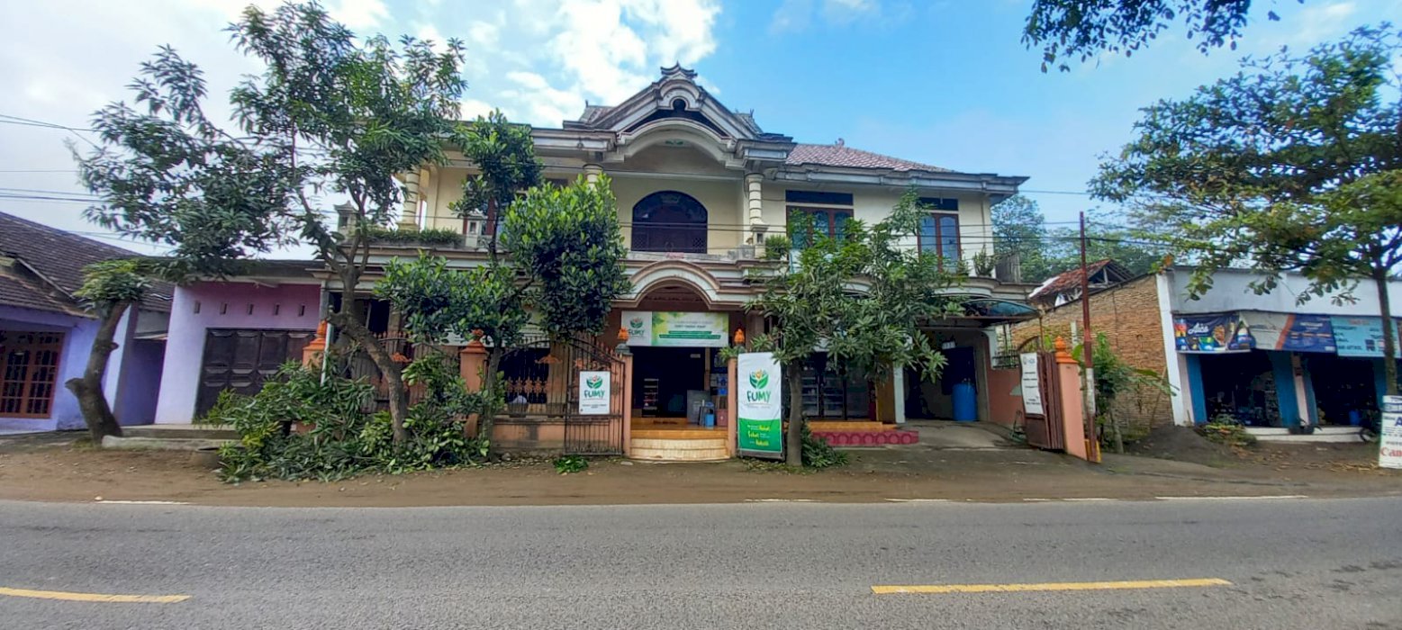 Rumah pribadi pinggir jln utama