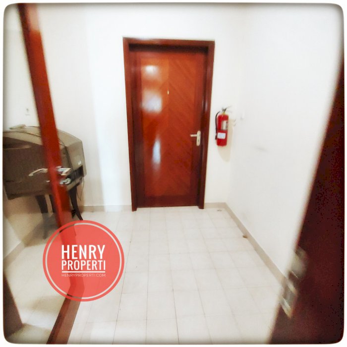 Pakubuwono Residence Dijual Cepat Best Price 3BR +1 Study Lt Rendah