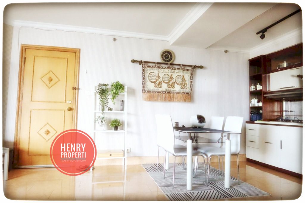 Dijual Unit Renov 3+1BR Furnish View City di Taman Rasuna