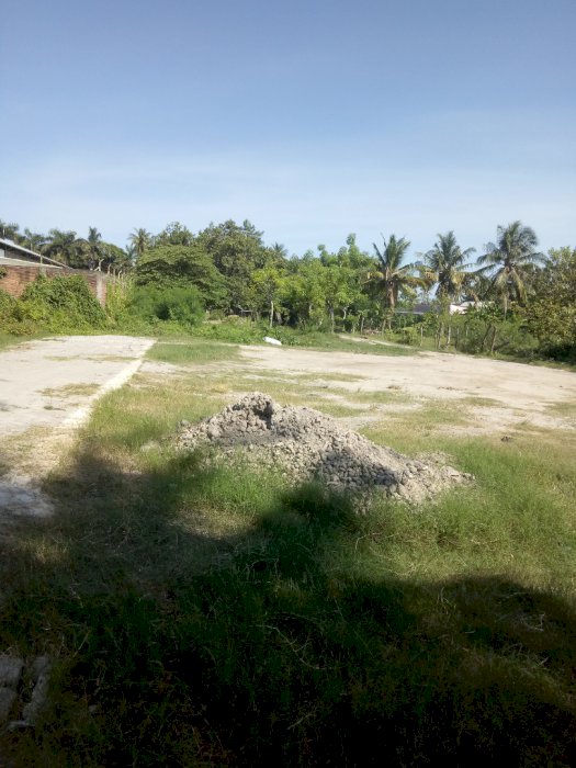 jual tanah luas 1 hejtar delan jalan.. jalan Garuda sumbawa besar NTB