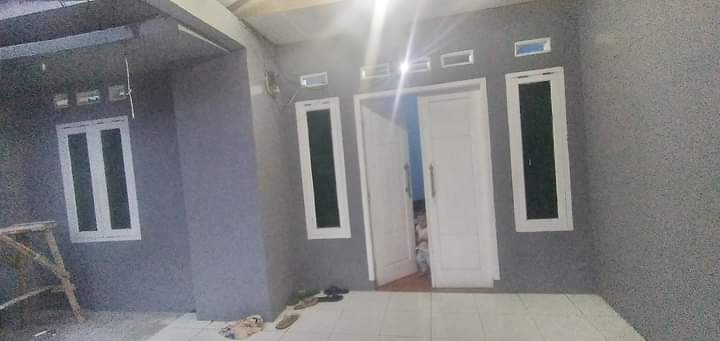 Dekat sekolah mesjid,pasar