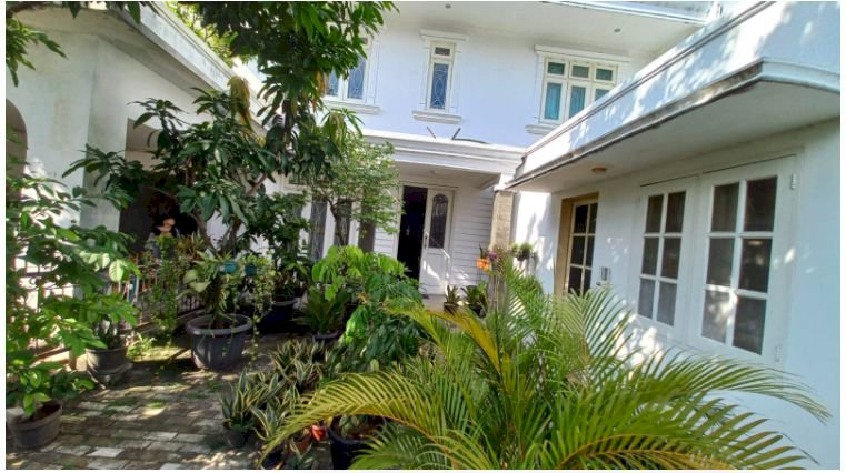 Rumah  Bagus Siap Huni  dekat Permata Hijau, Jakarta Selatan