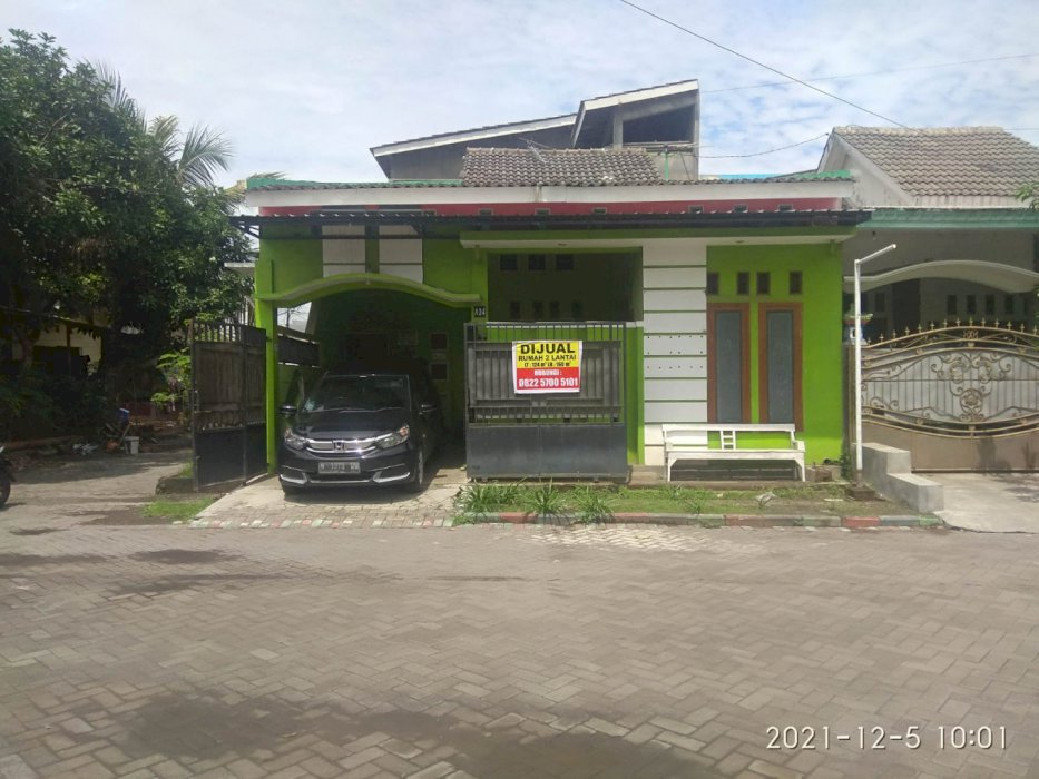 Rumah 2 lantai, SHMLokasi strategis dekat Exit toll kota pasuruan