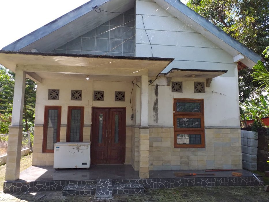 Jual Rumah hitung tanah di Gresik