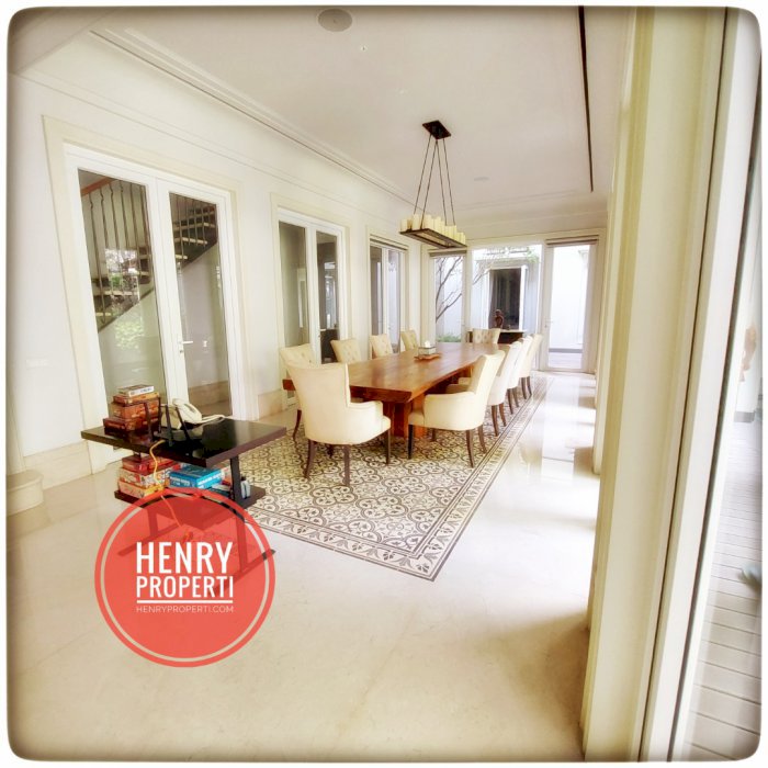 For Rent Big and Best House For Embassy House at Lembang Menteng