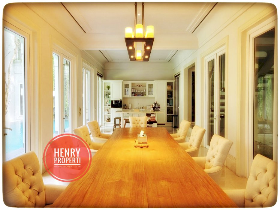 For Rent Big and Best House For Embassy House at Lembang Menteng
