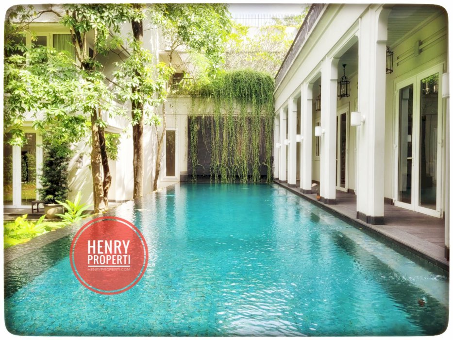 For Rent Big and Best House For Embassy House at Lembang Menteng