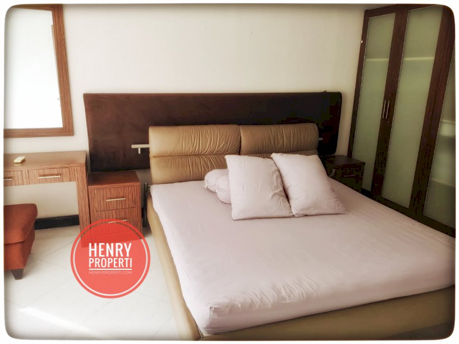 For Rent Best Unit 4 and 1BR Full Furnish Renov Mid Fl Taman Anggrek