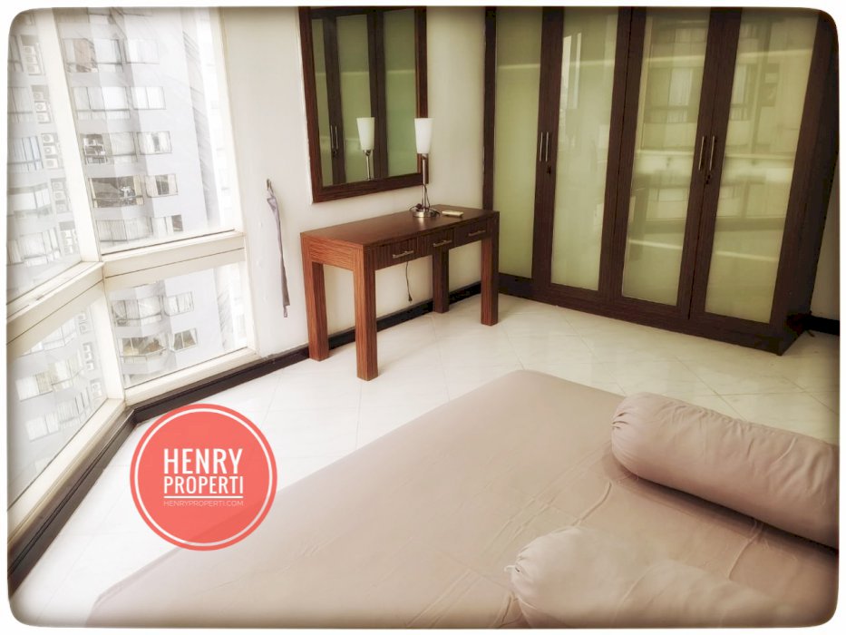For Rent Best Unit 4 and 1BR Full Furnish Renov Mid Fl Taman Anggrek