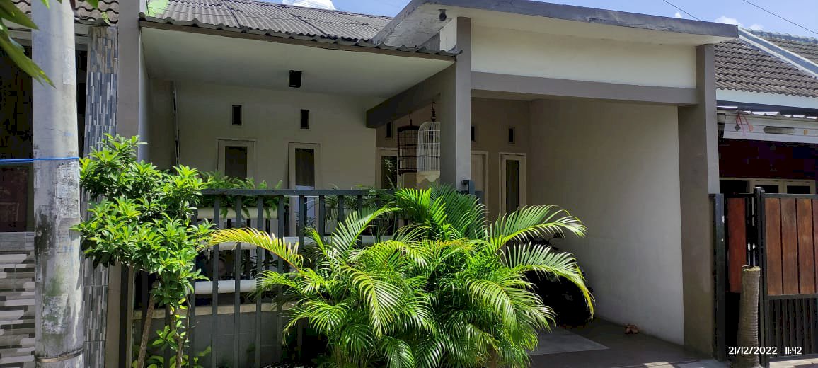 Rumah 2 Lantai Golden Berry Regency Menganti Gresik