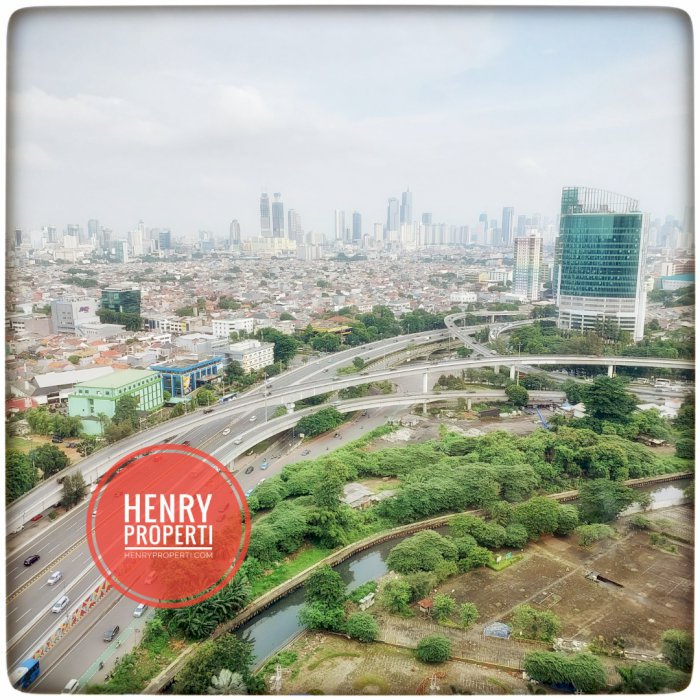 Dijual Unit Renov 2 dan 1BR Furnish Best View Taman Anggrek Condominiu