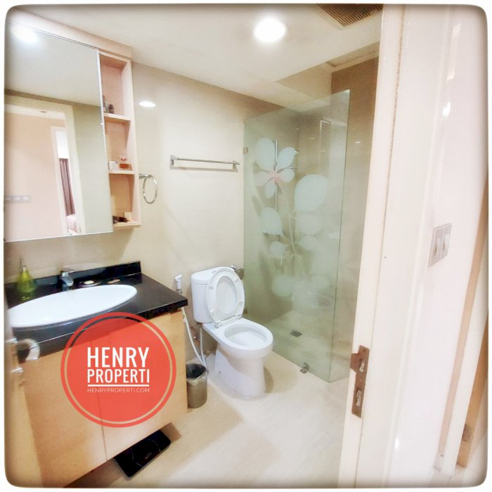 Dijual Unit Renov 2 dan 1BR Furnish Best View Taman Anggrek Condominiu