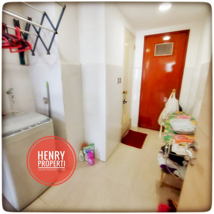 Dijual Unit Renov 2 dan 1BR Furnish Best View Taman Anggrek Condominiu
