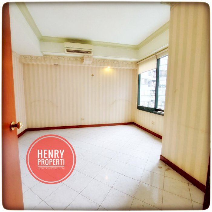 Dijual Unit Terbaik 3 dan 1BR City View Taman Anggrek Condominium