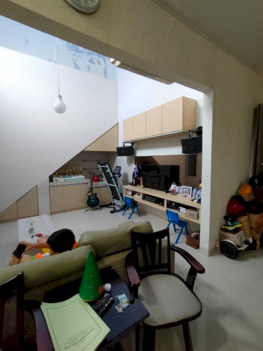 Rumah lokasi strategis, keamanan 24 jam