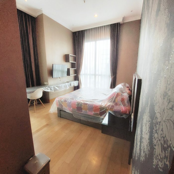 Dijual Termurah Unit 3+1BR Baru Renov Furnish City View Residence 8