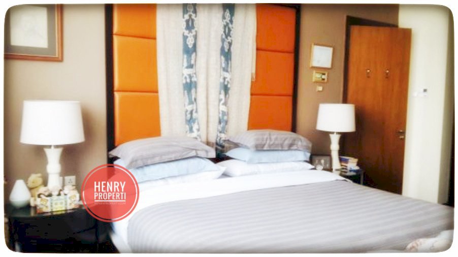 Dijual Cepat Harga Terbaik  Unit 3BR + 1 Study Full Furnish di Oakwood