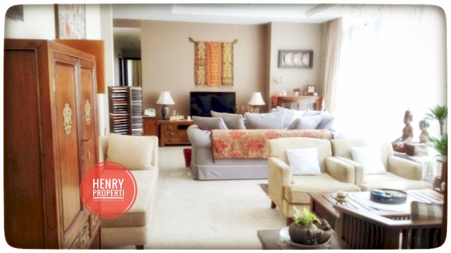 Dijual Cepat Harga Terbaik  Unit 3BR + 1 Study Full Furnish di Oakwood