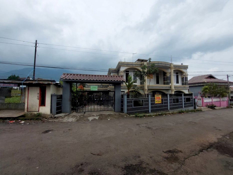 Dijual Villa & Agen Gas 3 Kg LT 845 M2 LB 250 M2 @ RP 3,2 M NEGO HALUS