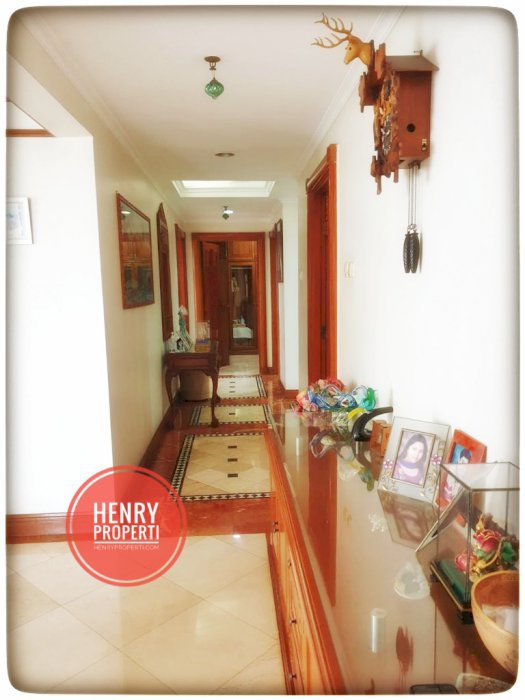 Dijual Unit 3BR + 1 Study Terbaik di Somerset Grand Citra View Pool